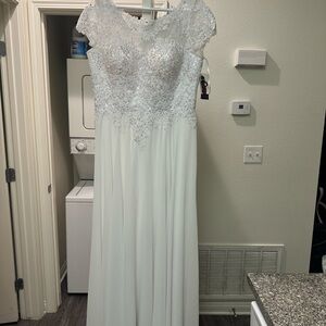 Wedding dress